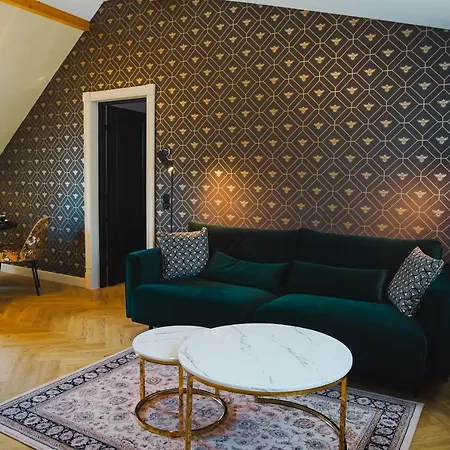 Meerbach Residents アパート