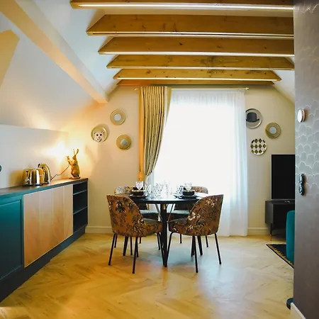 Meerbach Residents * クレサーレ