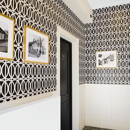 Meerbach Residents アパート クレサーレ